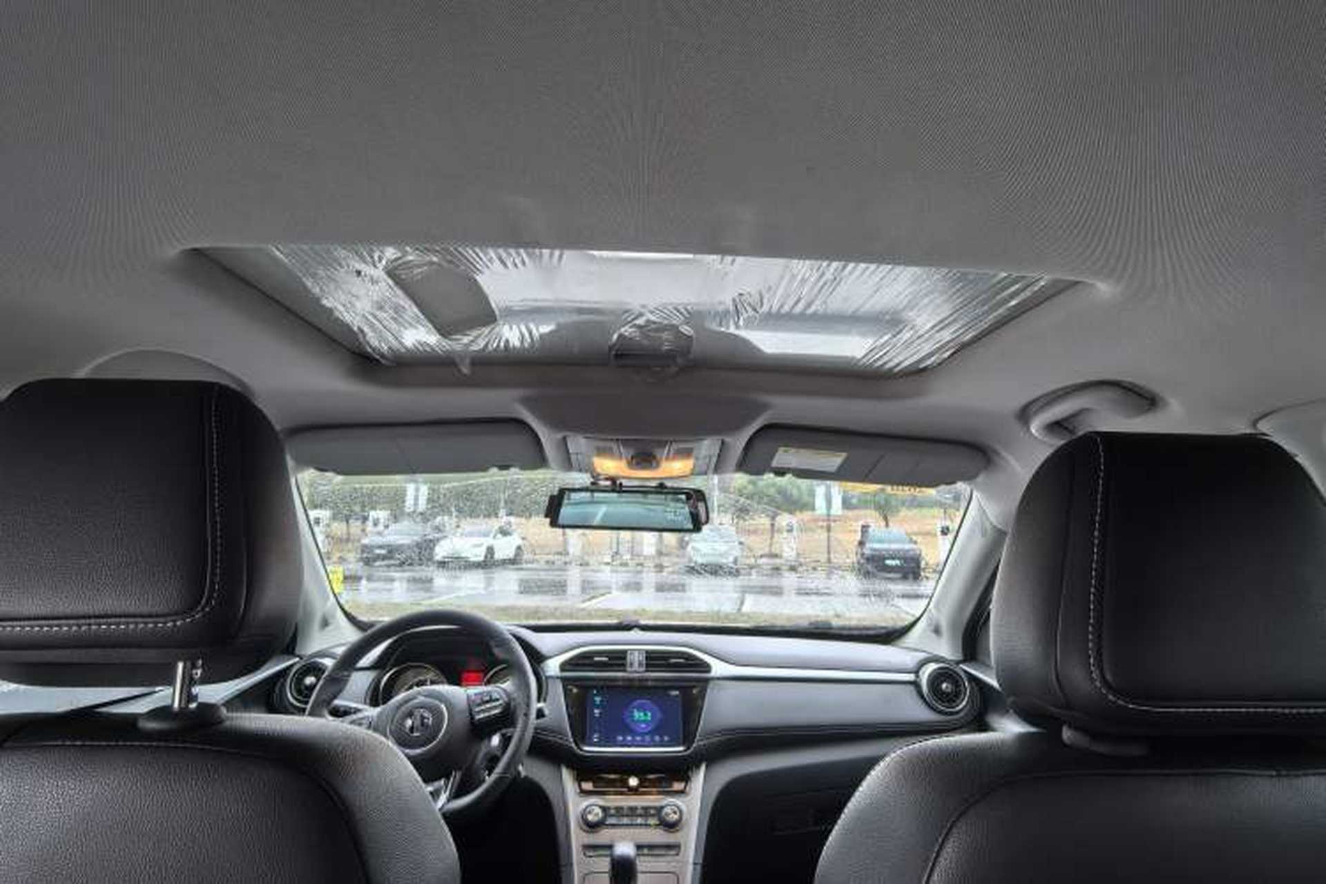 Used MG GS 2017 20T Automatic Luxury Edition Interior 9