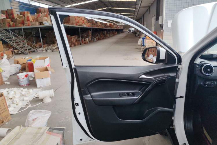Used MG GS 2017 20T Automatic Prestige Edition Left Front Door Interior