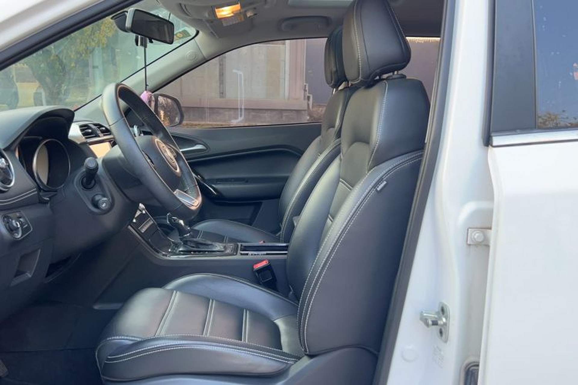 Used MG GS 2017 20T Automatic Prestige Edition Left Front Seat