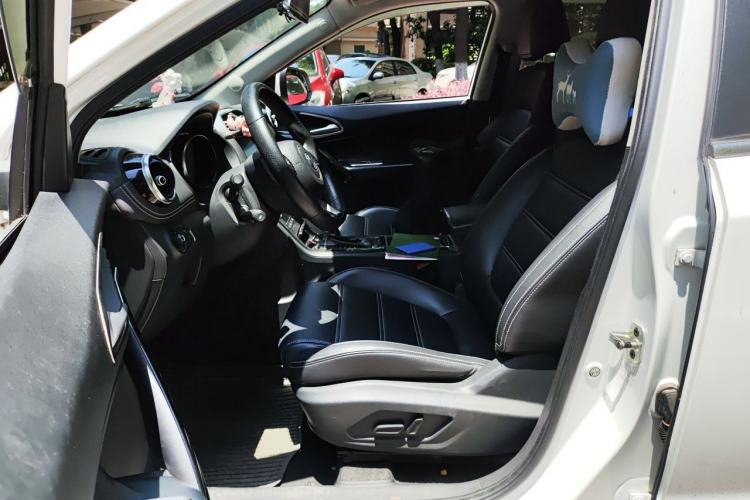 Used MG GS 2017 20T Automatic Prestige Edition Left Front Seat