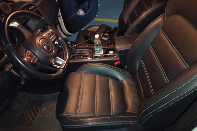 Used MG GS 2017 20T Automatic Prestige Edition Left Front Seat