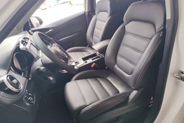 Used MG GS 2017 20T Automatic Prestige Edition Left Front Seat
