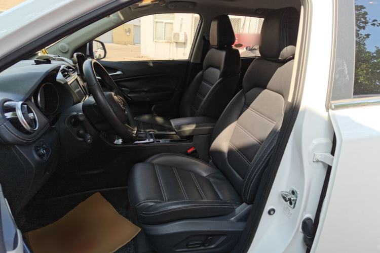 Used MG GS 2017 20T Automatic Prestige Edition Left Front Seat