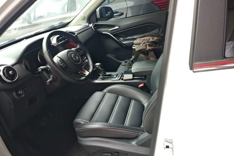 Used MG GS 2017 20T Automatic Prestige Edition Left Front Seat