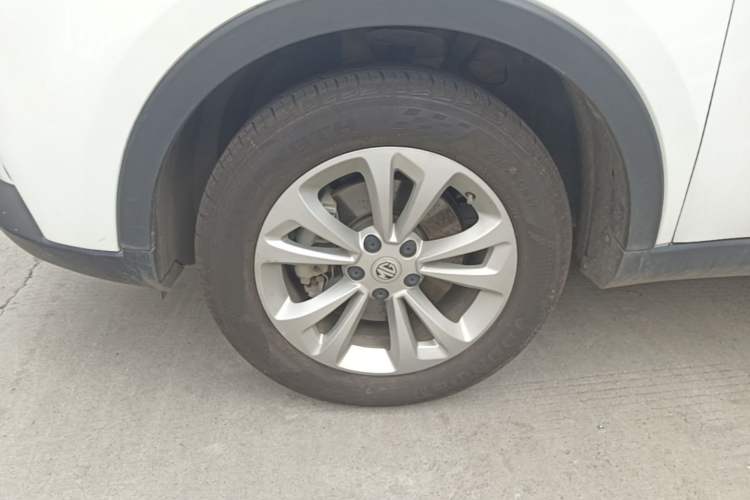 Used MG GS 2017 20T Automatic Luxury Edition Left Front Wheel Hub