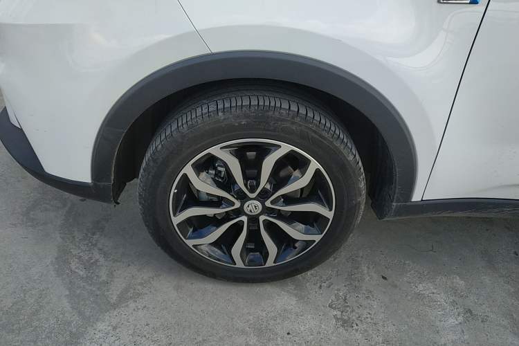 Used MG GS 2017 20T Automatic Prestige Edition Left Front Wheel Hub