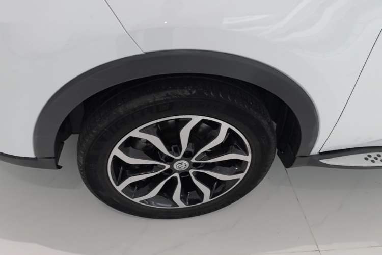 Used MG GS 2017 20T Automatic Prestige Edition Left Front Wheel Hub