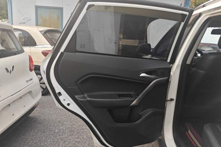 Used MG GS 2017 20T Automatic Luxury Edition Left Rear Door Interior