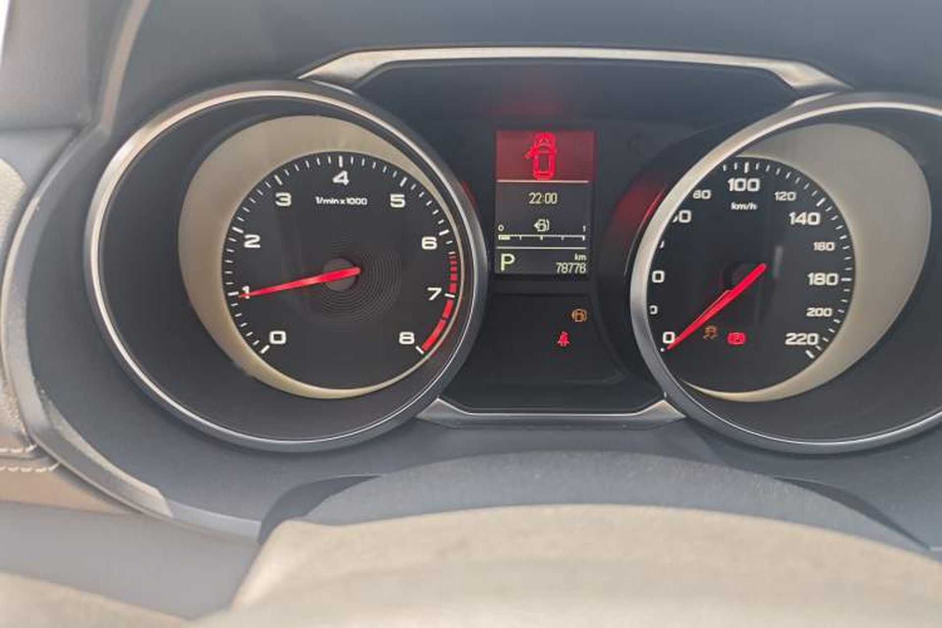 Used MG GS 2017 20T Automatic Prestige Edition Odometer Close Up