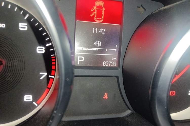 Used MG GS 2017 20T Automatic Luxury Edition Odometer Close Up