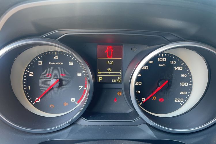 Used MG GS 2017 20T Automatic Luxury Edition Odometer Close Up