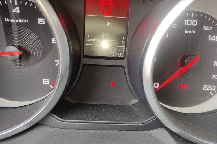 Used MG GS 2017 20T Manual Luxury Edition Odometer Close Up