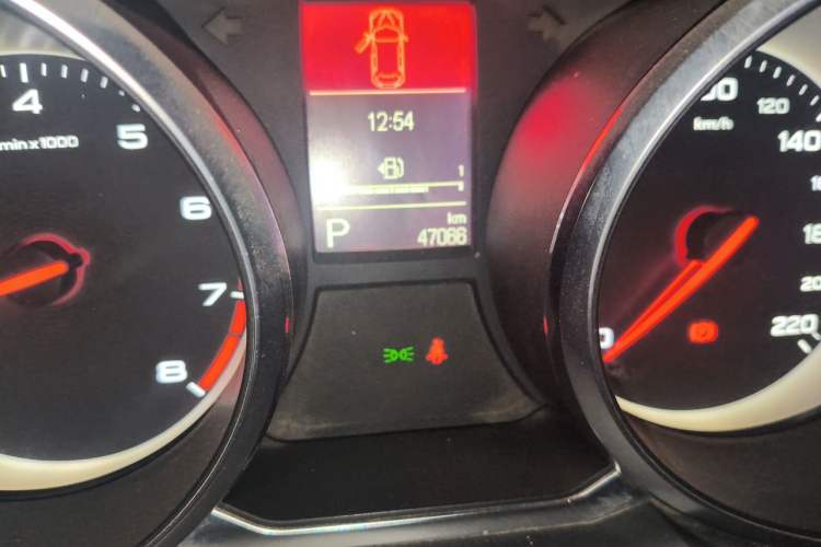 Used MG GS 2017 20T Automatic Prestige Edition Odometer Close Up