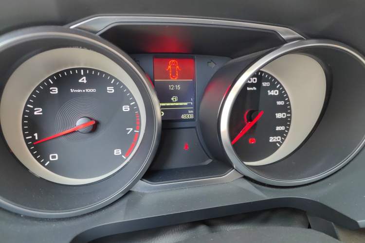 Used MG GS 2017 20T Automatic Prestige Edition Odometer Close Up