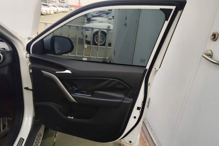 Used MG GS 2017 20T Automatic Luxury Edition Right Front Door Interior