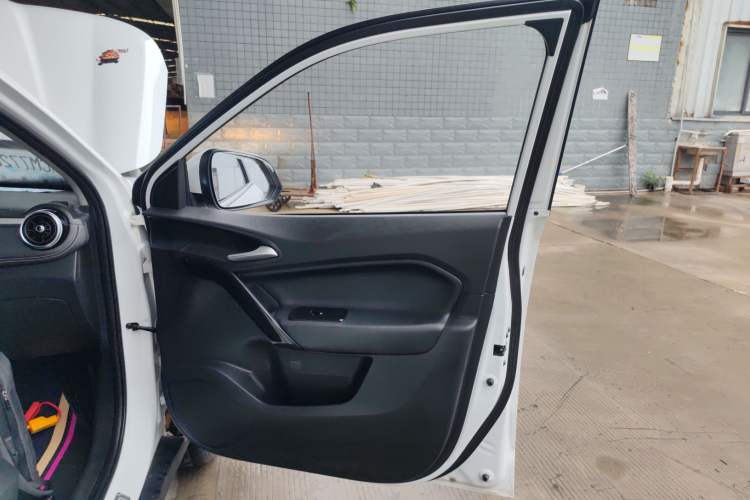 Used MG GS 2017 20T Automatic Prestige Edition Right Front Door Interior
