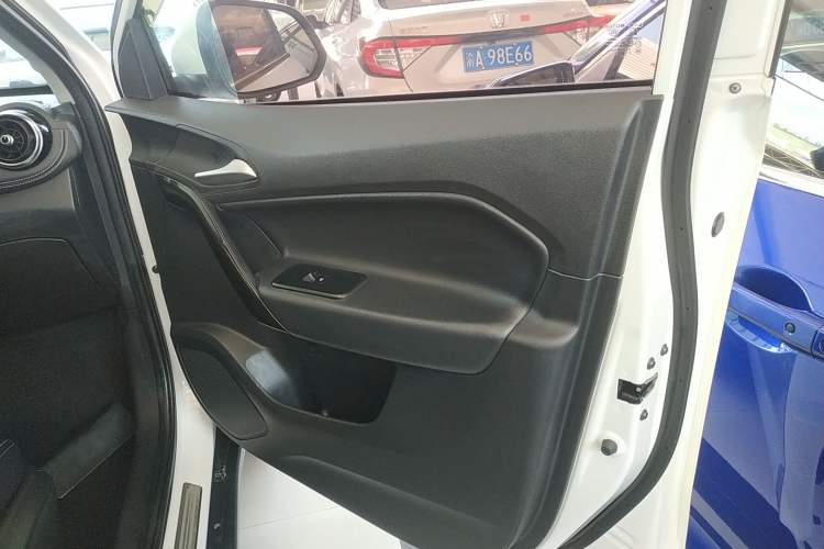 Used MG GS 2017 20T Automatic Prestige Edition Right Front Door Interior