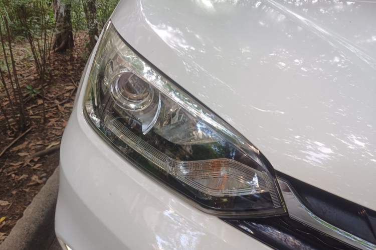 Used MG GS 2017 20T Automatic Luxury Edition Right Front Headlight