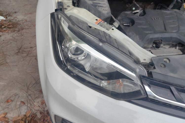 Used MG GS 2017 20T Automatic Prestige Edition Right Front Headlight
