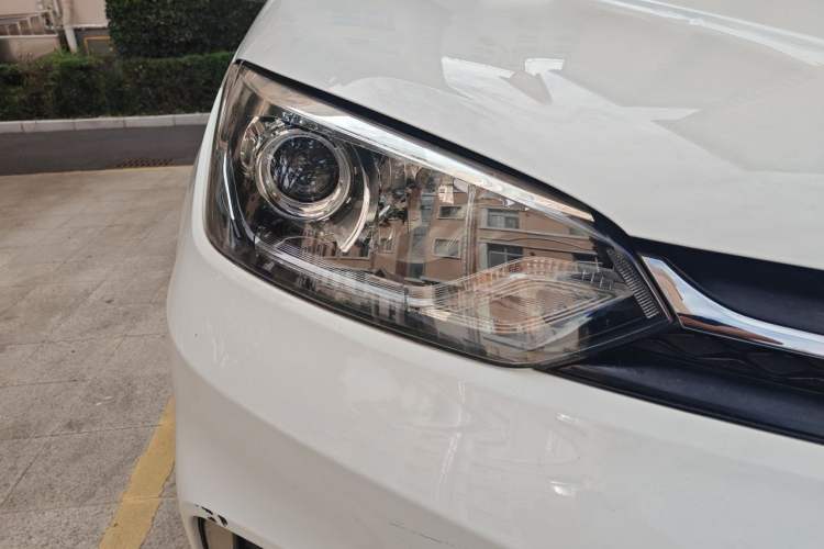 Used MG GS 2017 20T Manual Luxury Edition Right Front Headlight