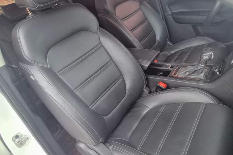 Used MG GS 2017 20T Automatic Prestige Edition Right Front Seat