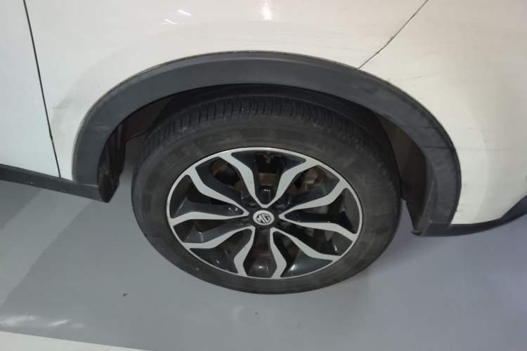 Used MG GS 2017 20T Automatic Prestige Edition Right Front Wheel Hub
