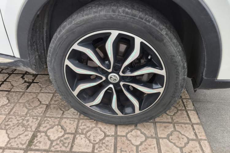 Used MG GS 2017 20T Automatic Prestige Edition Right Front Wheel Hub