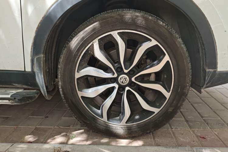 Used MG GS 2017 20T Manual Luxury Edition Right Front Wheel Hub