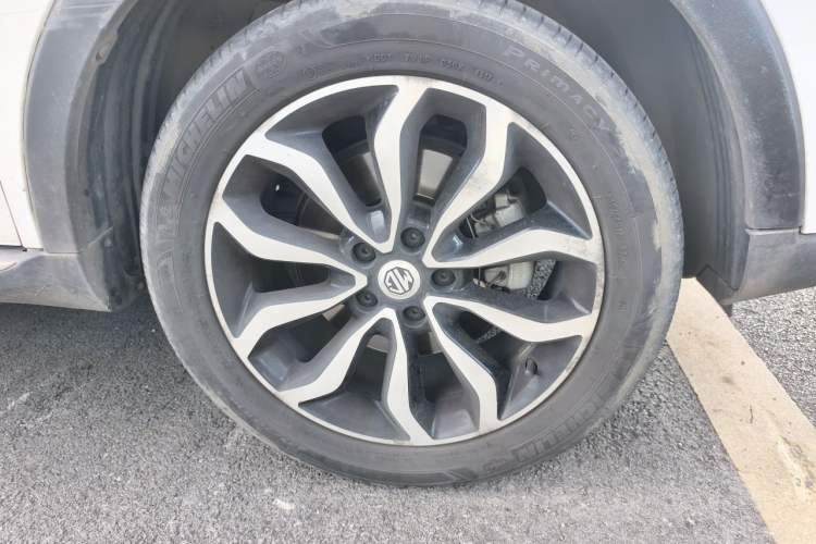 Used MG GS 2017 20T Automatic Prestige Edition Right Front Wheel Hub