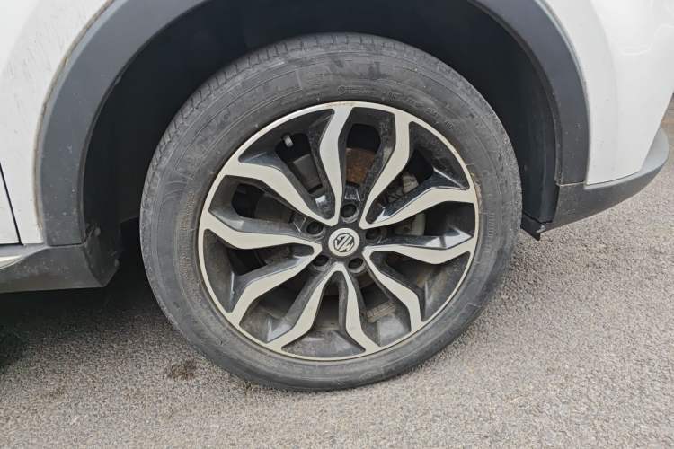 Used MG GS 2017 20T Automatic Prestige Edition Right Front Wheel Hub