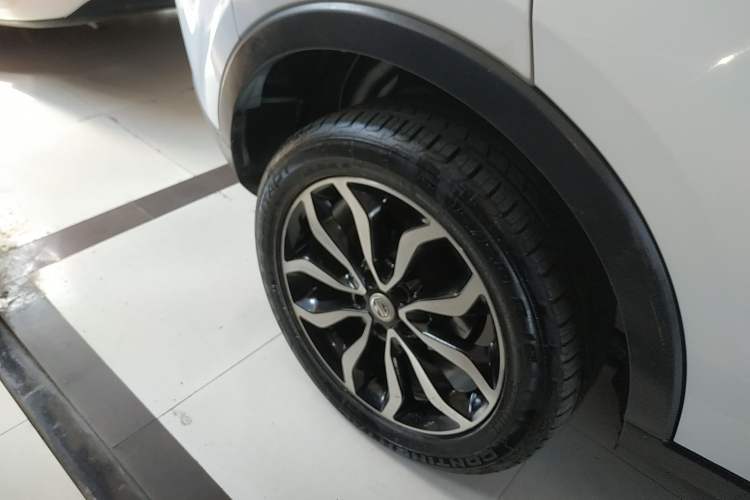 Used MG GS 2017 20T Automatic Prestige Edition Right Rear Wheel Hub