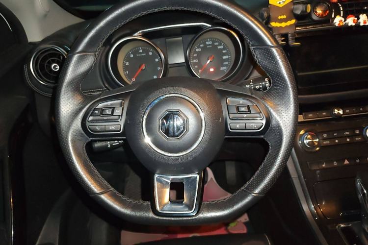 Used MG GS 2017 20T Automatic Prestige Edition Steering Wheel