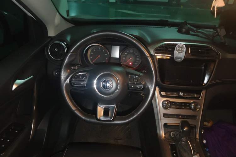 Used MG GS 2017 20T Automatic Luxury Edition Steering Wheel
