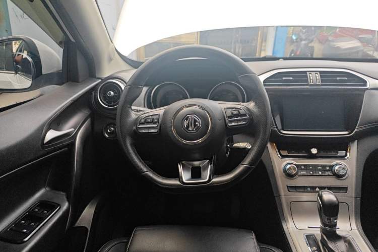 Used MG GS 2017 20T Automatic Luxury Edition Steering Wheel