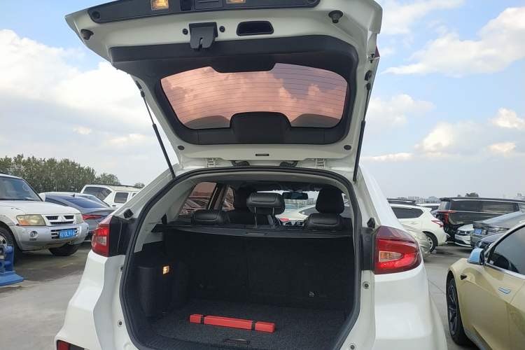 Used MG GS 2017 20T Automatic Prestige Edition Trunk