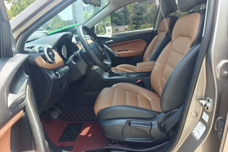 Used MG GS 2017 20T Automatic Luxury Edition Interior 3