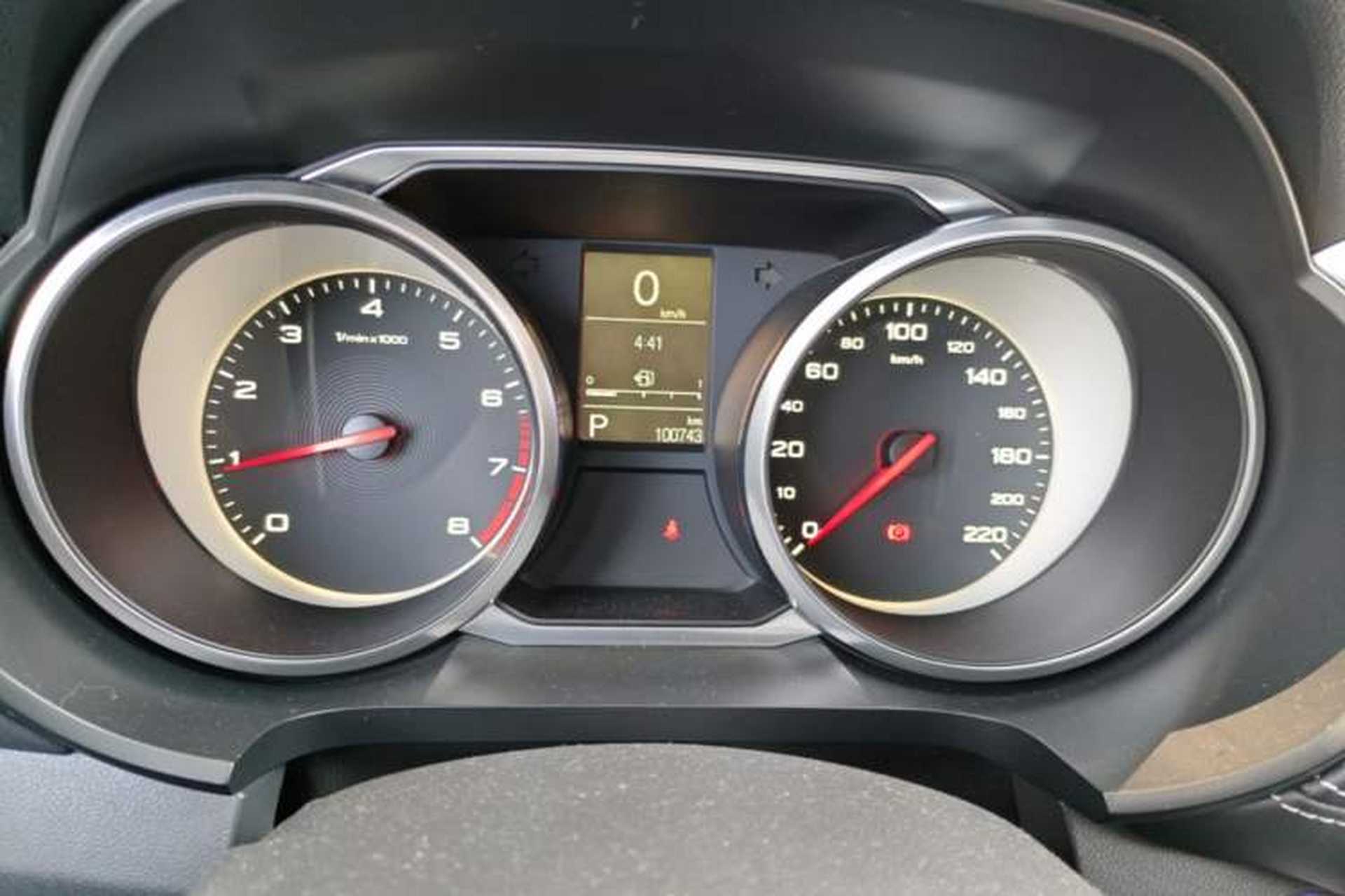 Used MG GS 2017 20T Automatic Prestige Edition Odometer Close Up