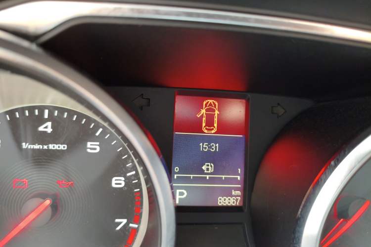 Used MG GS 2017 20T Automatic Prestige Edition Odometer Close Up