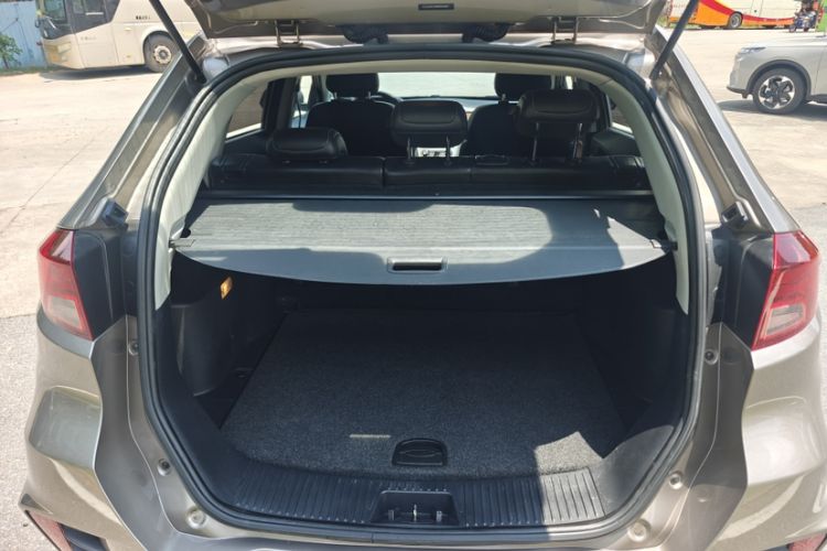 Used MG GS 2017 20T Automatic Luxury Edition Trunk