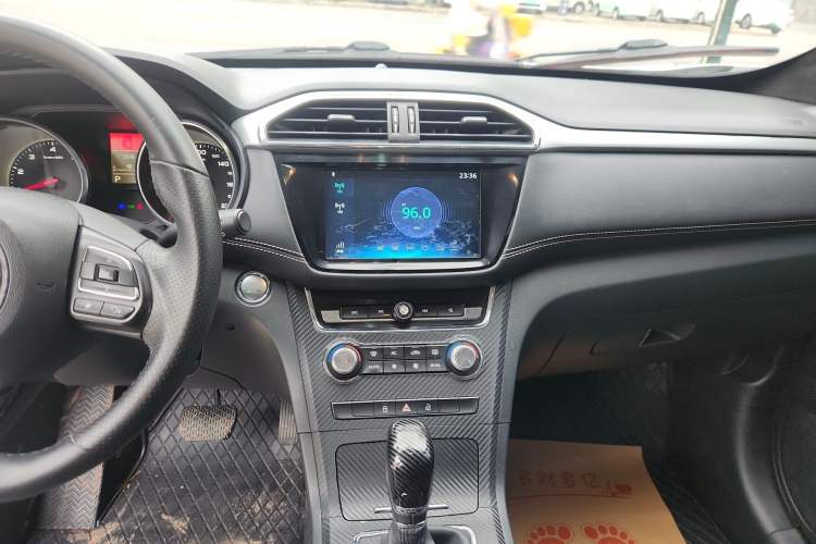Used MG GS 2019 20T Automatic Luxury Xenon Headlight Edition Audio And AC Panel