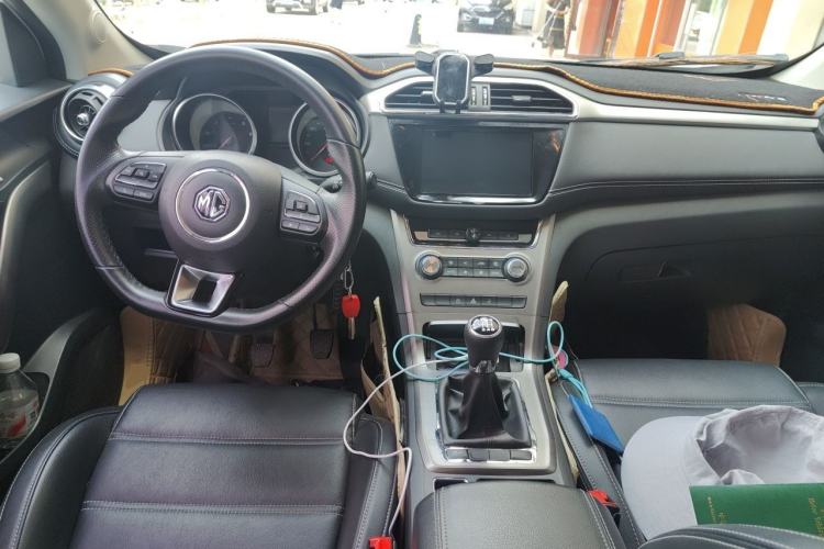 Used MG GS 2019 20T Manual Luxury Xenon Headlight Version Center Console