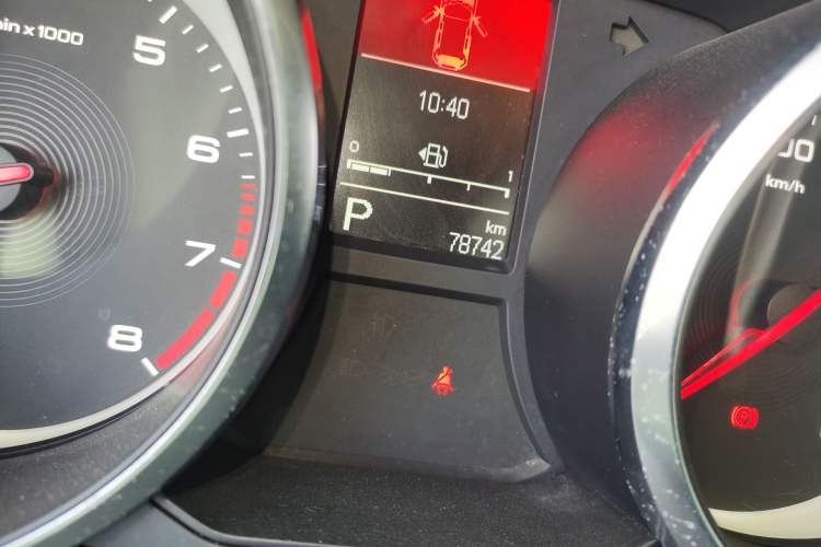 Used MG GS 2019 20T Automatic Luxury Xenon Headlight Edition Odometer Close Up
