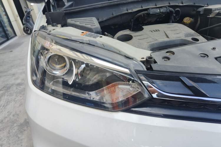 Used MG GS 2019 20T Manual Luxury Xenon Headlight Version Right Front Headlight