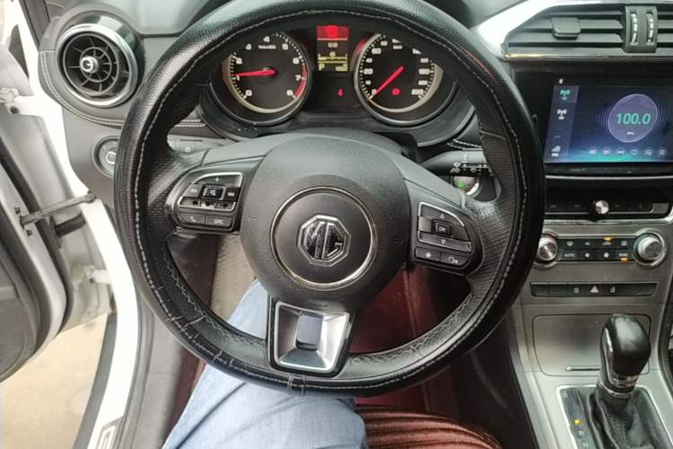 Used MG GS 2019 20T Automatic Luxury Xenon Headlight Edition Steering Wheel