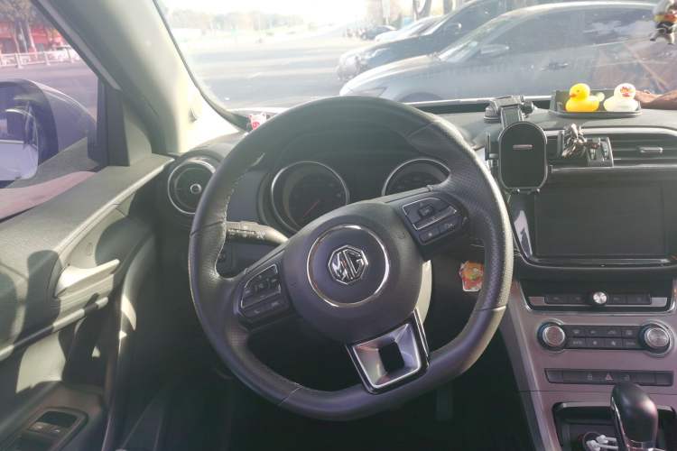 Used MG GS 2019 20T Automatic Luxury Xenon Headlight Edition Steering Wheel