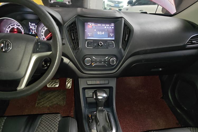 Used MG GT 2015 1.5T Automatic Luxury Edition Audio And AC Panel