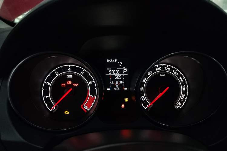 Used MG GT 2015 1.5T Automatic Elite Edition Odometer Close Up