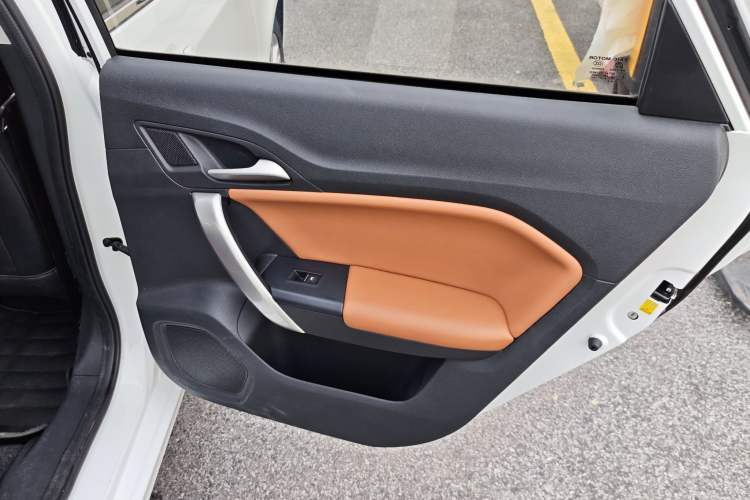 Used MG GT 2016 1.5L Automatic Value-Added Luxury Edition Interior 10