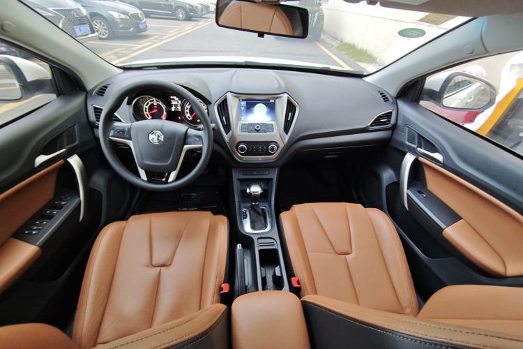 Used MG GT 2016 1.5L Automatic Value-Added Luxury Edition Interior 2
