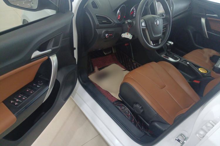 Used MG GT 2016 1.5T Automatic Value-Added Luxury Edition Interior 3